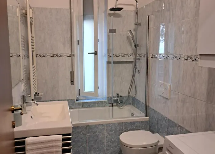 Montenero 公寓 诺瓦拉